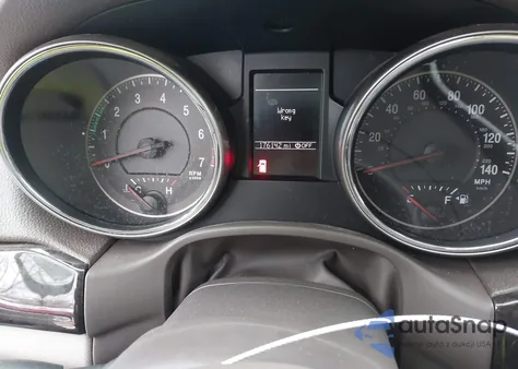 2013 Jeep Grand Cherokee Laredo z USA, uszkodzony, nr VIN 1C4RJEAG8DC610438